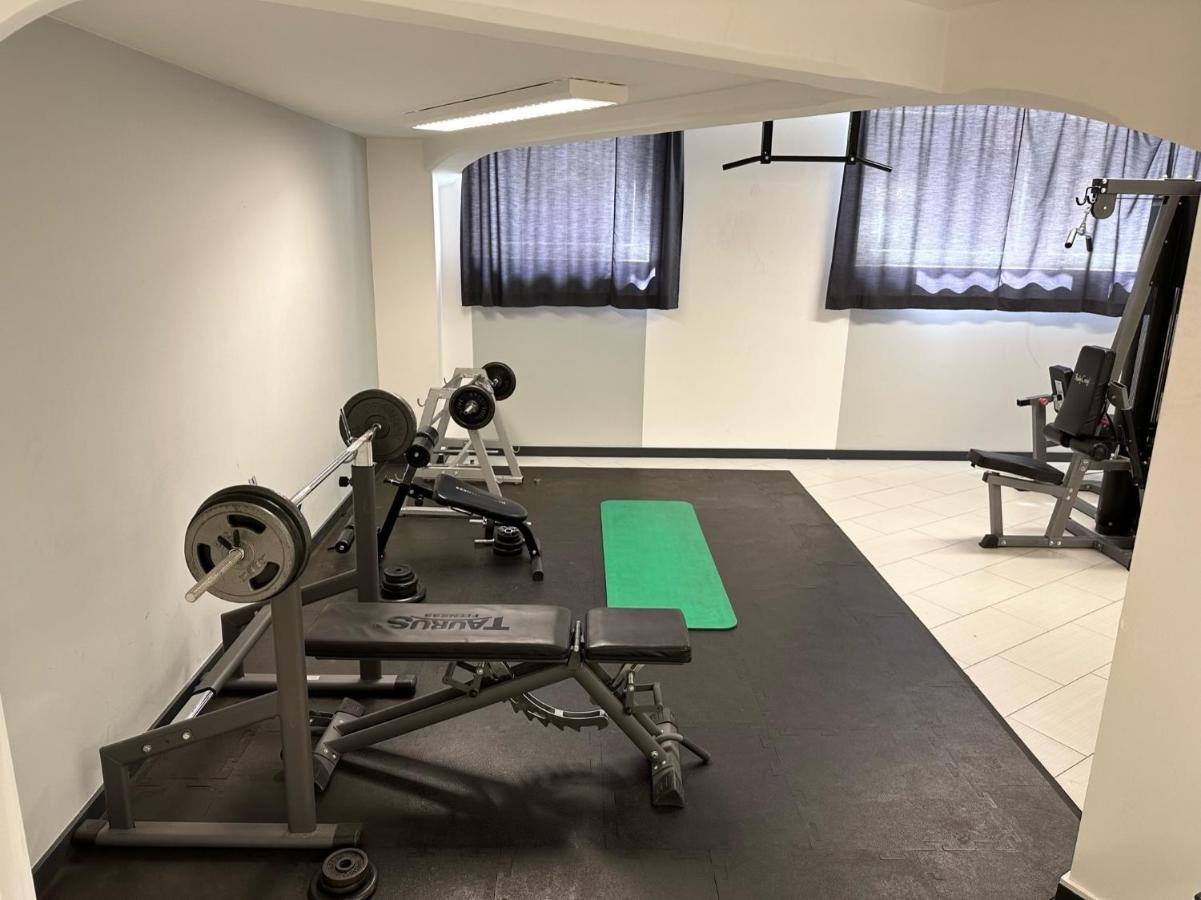 Meos 2 -zentrum-hofblick-gym-netflix Apartment